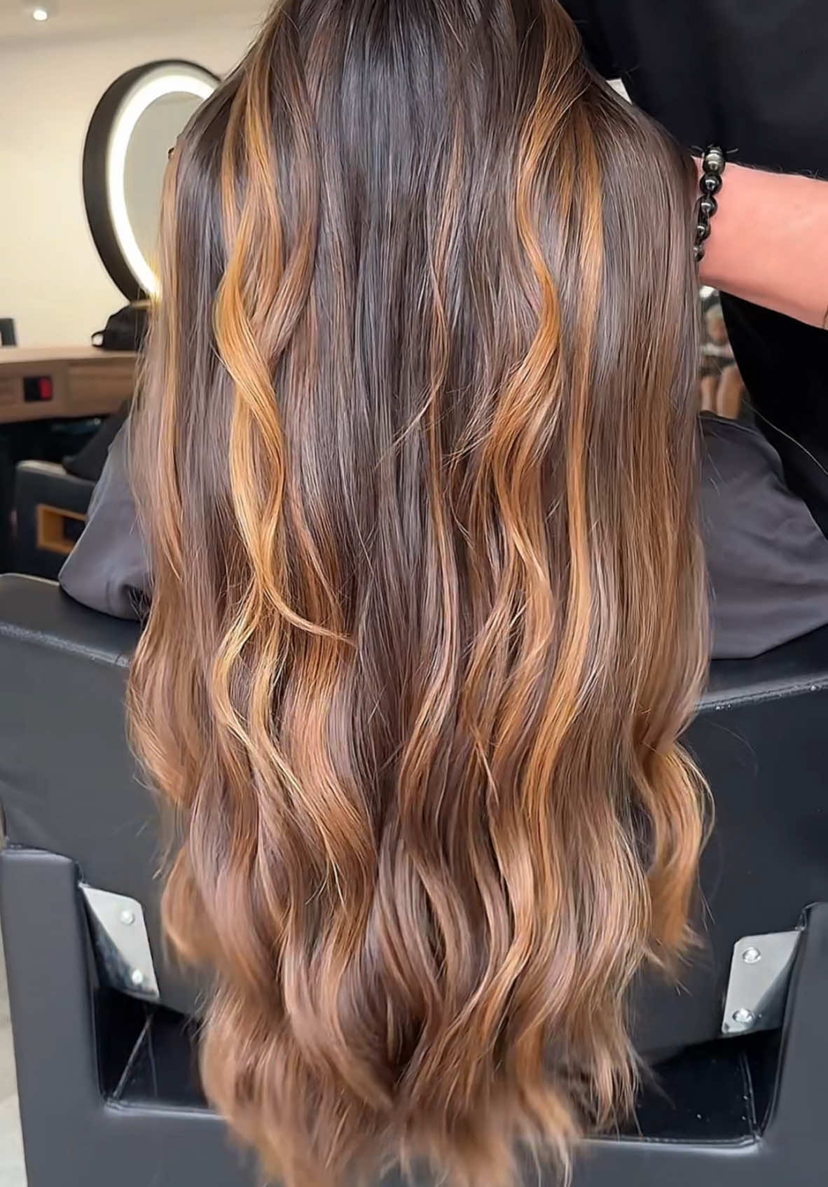 Doce de leite coração 🧡 #cabelos #mechas #luzes #sp #hairstyle #brunette #tons #morenailuminada 
