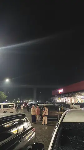 vibes subuh di rest area #vibessubuh#restarea#subuh#bandung #tolcipularang #tolpurbaleunyi#tolcikampekjakarta  #fypage #fyppppppppppppppppppppppp #fypage #fyp #mudik #jamrawam#perjalananmalam #driver #drivermuda
