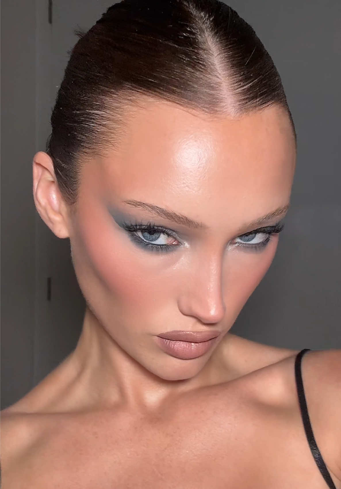 unrecognizable makeup >>>