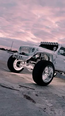 🤍❄️🤍❄️Beast mode fr fr  #RS40 🌅 #jeep #truck #offroad #lifted #custom #gladiator #cartiktok #fyp #carslover 
