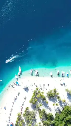 Playas de Venezuela, Letra y Musica de Entre Panas 🎶 En la imagen se puede apreciar lo espectacular que es Cayo Sombrero en el Parque Nacional Morrocoy, Tucacas Edo Falcon. Venezuela 🇻🇪  #venezuela #cayosombrero #tucacas #playasdevenezuela  #entrepanas #venezuela🇻🇪 