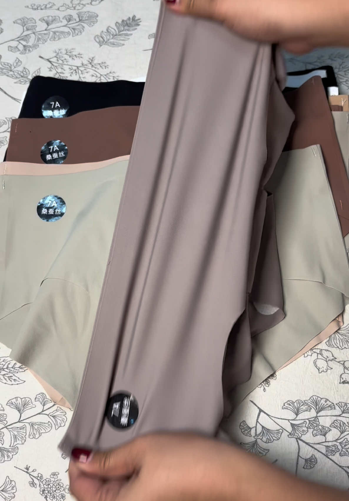 Buy 6 take 1 seamless underwear #seamlesspanty #umiwear #foryoupage 