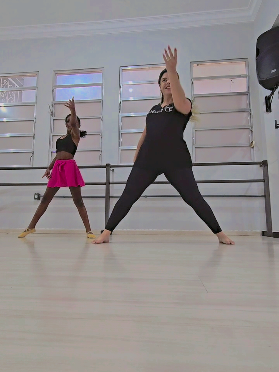 Montagem da sequência de aula bem gostosinha pro Jazz Teen! Arrasando comigo: Esther ❤️ #jazz #ballet #criarte #dancers #dancer #muriae #ballerina #jazzdance #dança 