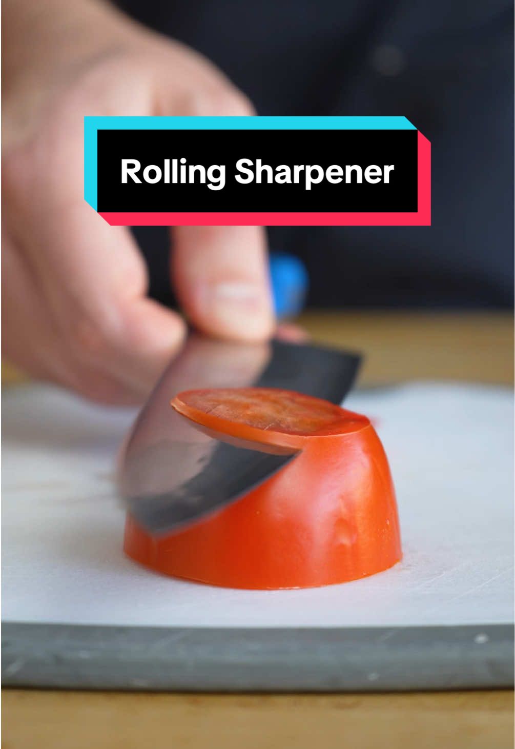 I’ve seen these rolling knife sharpeners all over social media for years now and decided to put it to the test! Thanks to @Horl for sending this over and allowing me to test it! #knifesharpening #kitchenknives 