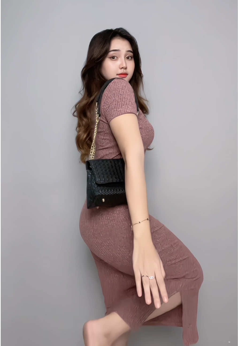 Muat dari bb 40-75 ya sayang cuss langsung cekout