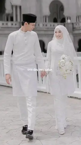 #wedding #bridesmaiddresses #souvenir #weddingjawa #pernikahan #weekendsyari #pernikahan #weddingmelayu #Outdoors #seserahan #fyp #lamaranmoment #intimate 