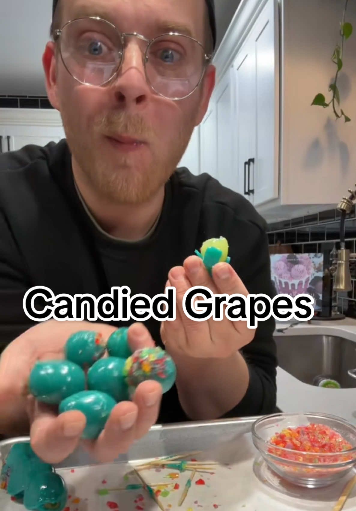 Candied Grapes 🍇 #candiedgrapes #candiedfruit #candy #fruit #try #fyp 