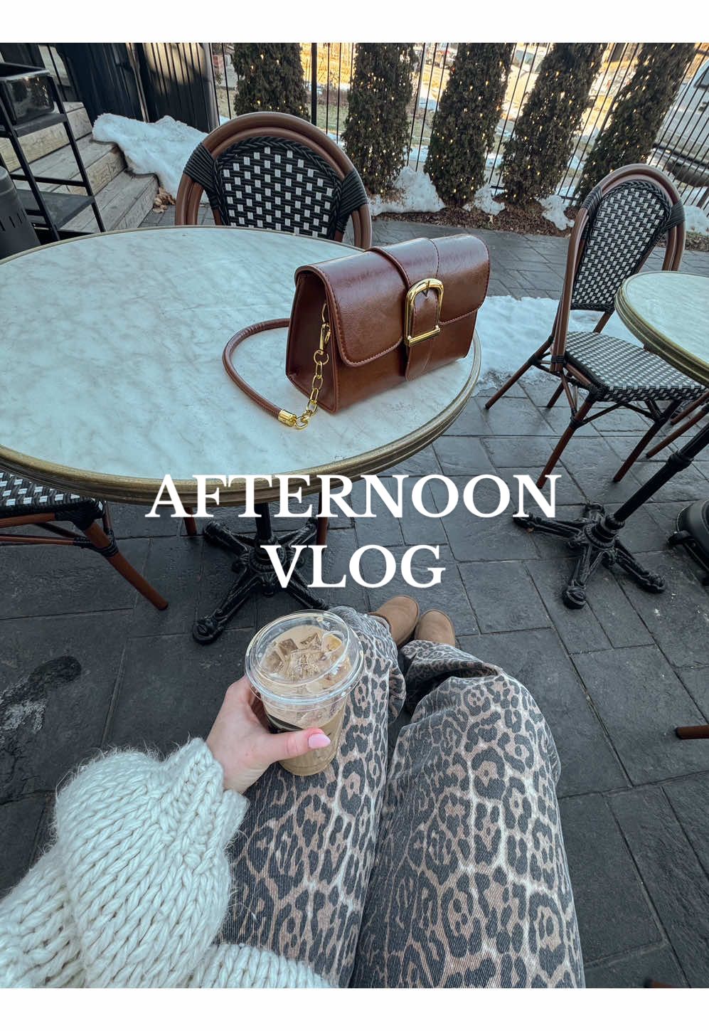 Sushi for lunch + tried out a cute new coffee shop + watched the newest episode of Traitors!! Sounds like a perfect day to me #diml #aestheticvlog #inmy20s  #dinks #dogmom #dailyvlog #contentcreator 