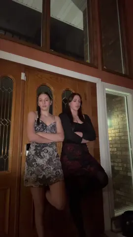 ignore our demon eyes p.s. happy bday kiki bear @Kiersten Elskamp 🩷 #sisters #dance #birthday #deez #trend #fyp #foryoupage #meow #sibs