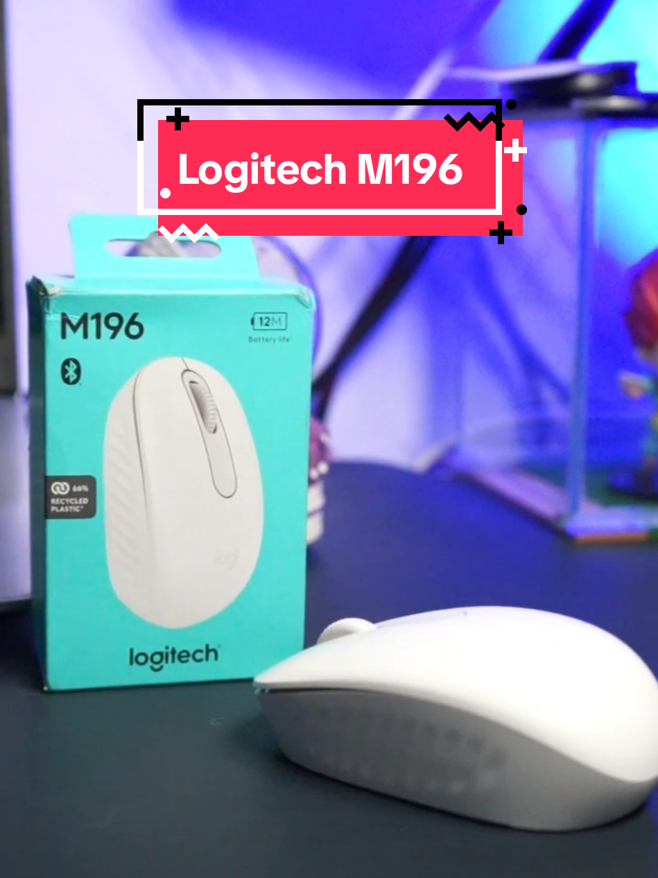INILAH MOUSE YANG GUA CARI! ya ini adalah mouse yang gw cari, karena selama ini pake mouse Kabel selalu ribet dan kalo mouse wireless kadang hilang di dongle / receivernya. ini adalah mouse Logitech M196, Mouse terbaru dari @logitechindonesia  . Koneksinya pakai bluetooth dan pairingnya cepet banget. untuk delaynya juga masih nyaman untuk bekerja dan bermain games, Baterainya diklaim bisa mencapai 12 Bulan pemakaian, hemat banget ga sih? Desainnya simple dan nyaman ditangan jadi ga bikin pegel. Buat lo yang mau bisa cek dikeranjang kuning ya #LogitechM196 #EasyandSmooth #SustainableMouse #logitechindonesia 