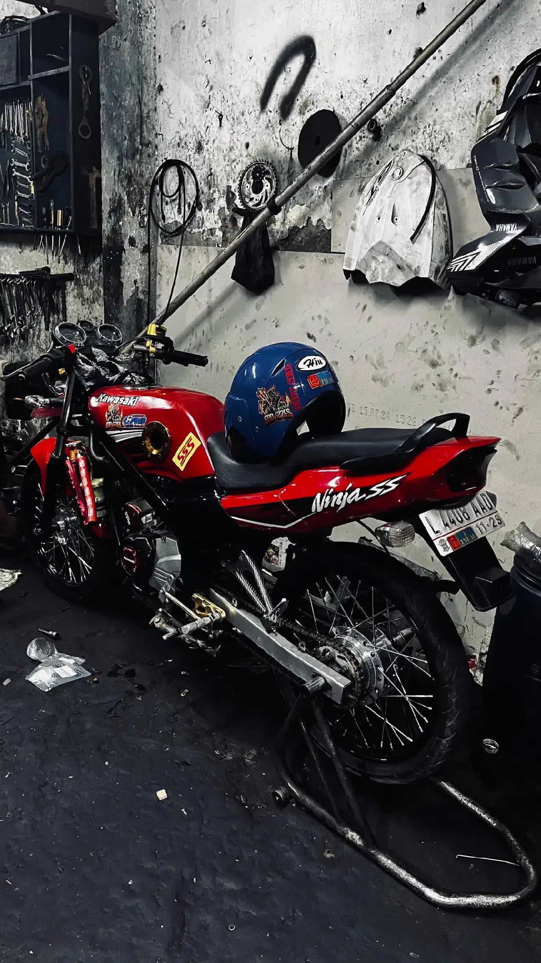 #2stroke#superkips#twostroke#ninjass#ninjahallodek#helmhiu#surabaya#sidoarjo24jam#nightride#fyp#fypage 