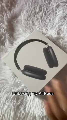 AirPods Max Premium Copy . Need nyo to kung mahilig kayo magtravel 🥰 #unboxing #airpodsmax #premiumquality 