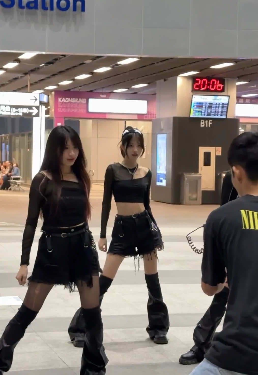 Whip-Whip-Whiplash✨ 正片上啦😻 https://youtu.be/2AL4QmzlH1E?si=zsoqD-xP3OvrPY4x #aespa #aespa_official #whiplash #aespawhiplash #에스파 #karina #kpop #kpopdance #kpopfyp #fyp 