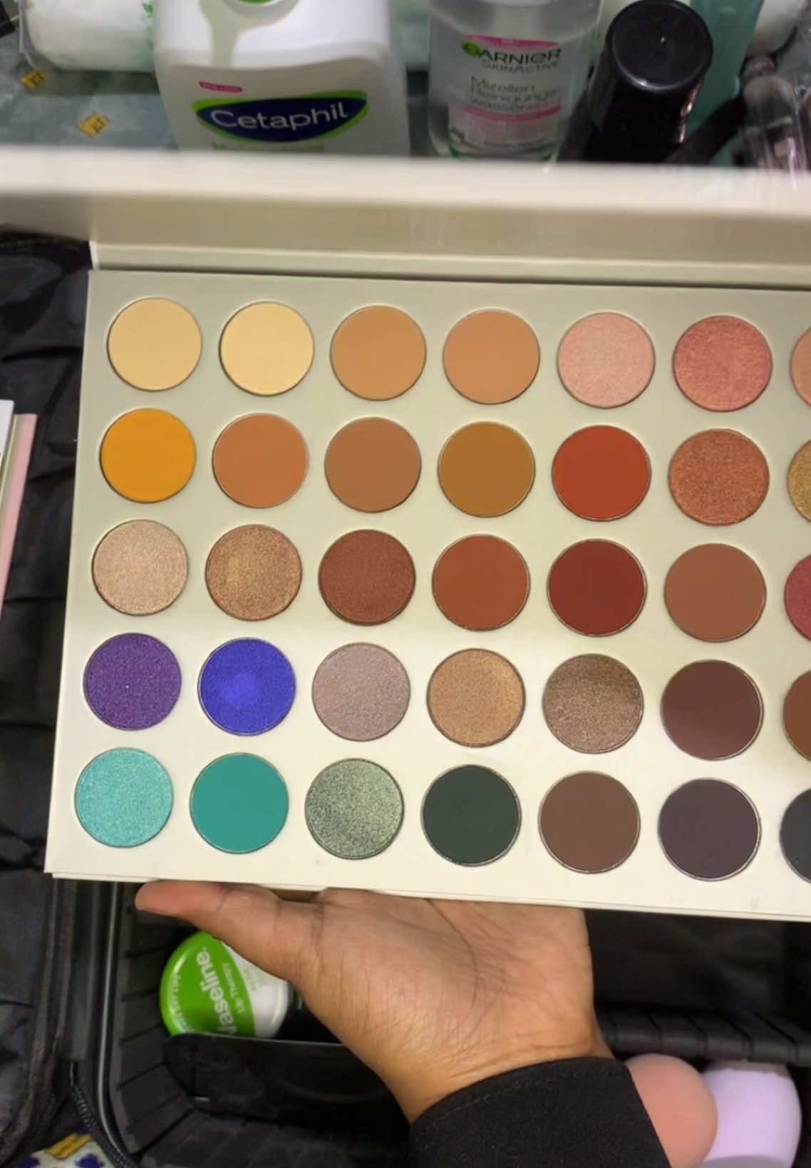 To book📞 0943061504 #makeupkit #bridalmakeup #ethiopian_tik_tok #habeshatiktok 