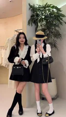 Never forget to wear your smile. It’s the most crucial thing of your get-up. #OOTD #ootdfashion #ootdinspiration #outfitideas #casualoutfits #casualstyle #outfitoftheday #outfitoftheweek #fashionweek #fashionblogger #styletips #koreanstyle #repost #douyin #fashiontiktok #fyp 