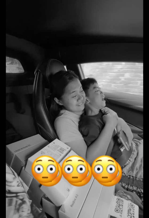 Apa kalian mau saya bawa pakai Lamborghini saya? 🤩Mungkin, saya buat kolaborasi bersama gojek? 😉 #mrterimakasihberbagi #mrterimakasih #indonesia 