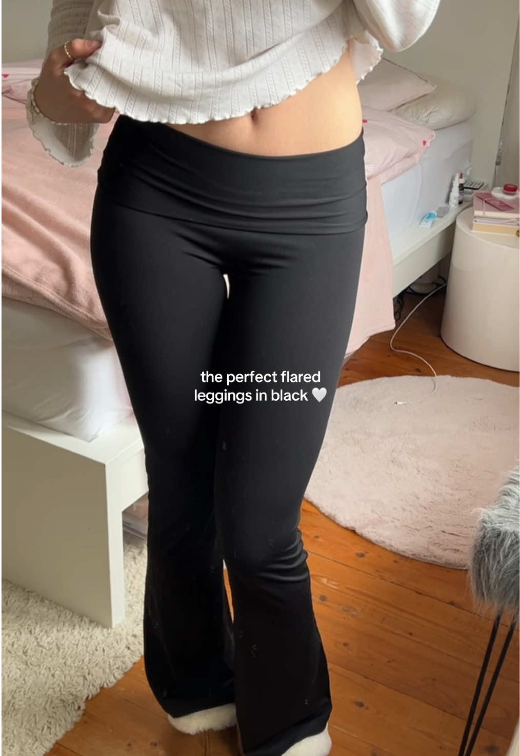 flared leggings from H&M 🤎 Link in meiner Bio #flaredleggings #sportleggings #yogaleggings 