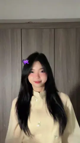 Yêu em đi anh, em không đòi lại quà đâu 🤣 P/s : cho tẻn tẻn nốt năm nay, năm sau hứa sẽ oi oi 😎