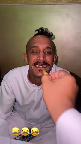 Resiko ga punya gigi 😅#lucu_ngakak #lucubanget #gigiompong #kentanggoreng #fyp #quotestory #videoviral 