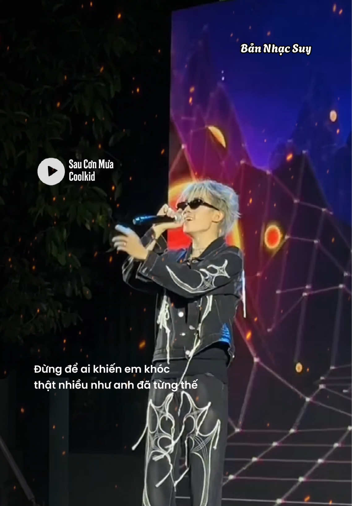 Đừng để ai khiến em khóc thật nhiều… “Sau Cơn Mưa - Coolkid” #sauconmua #coolkid #bannhacsuy #xh 