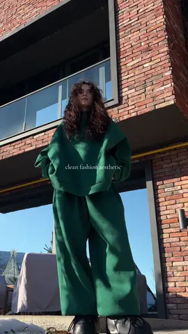 Co-ord hoodie n joggers in emerald #fitcheck #minimalism #rookki #madeinmoldova #fashion 