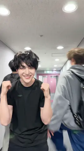 Tried the 🐀 dance #ZEROBASEONE #ZB1 #제로베이스원  #SEOKMATTHEW #석매튜  #3challengesin1 #Rickyworkingit 