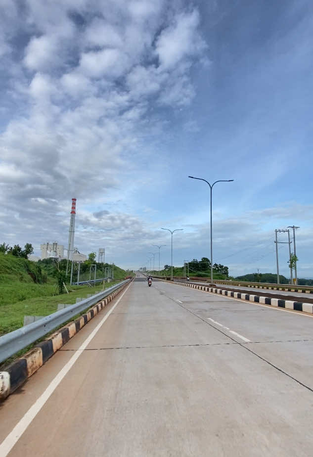 Ubur-ubur ikan lele kapan Lee …. #batang24jam #kawasanindustribatang 