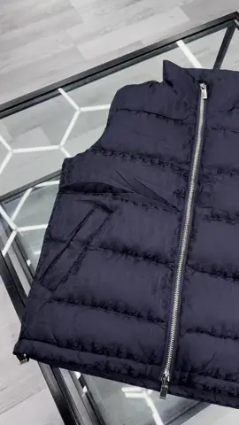 Dior Oblique Gilets now available in multiple colours😮‍💨#fyp #clothingbrand #unitedkingdom #abcxyz 
