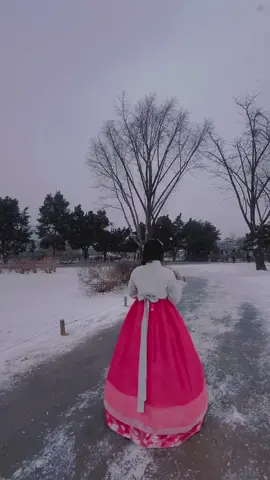 Snow+Hanbok😳#경복궁#hanbok#seoul