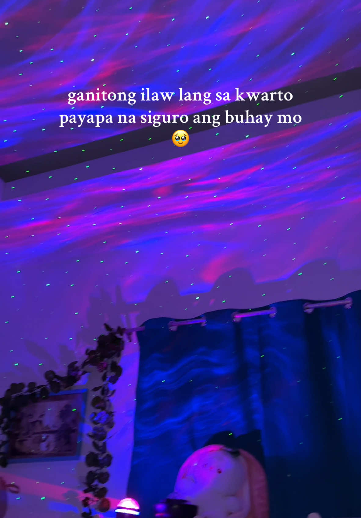 mas payapa na ang kwarto ko ngayon😭😭😭#starryprojector #auroraborealis #auroraborealislights #starryprojectorlight #projectorlights #lightsforroom #lights #ledlights 