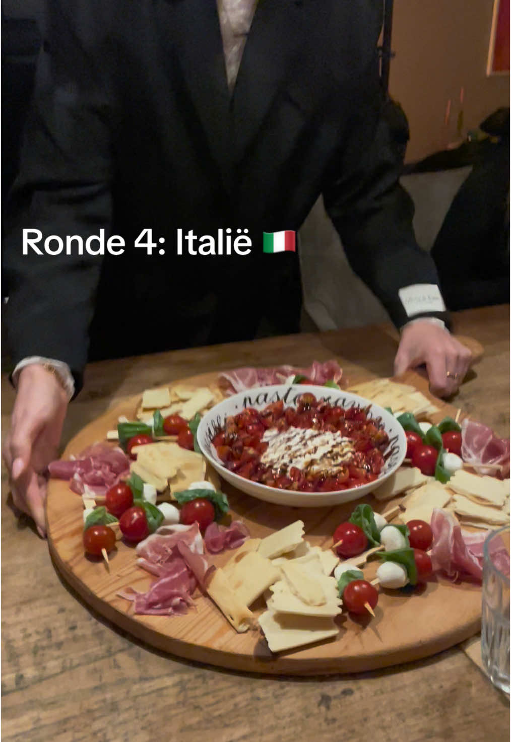 Dit was zo lekker, maar veel te veel haha!😋😋 #vriendinnen #fyp #borrelen #landenborrelplank 