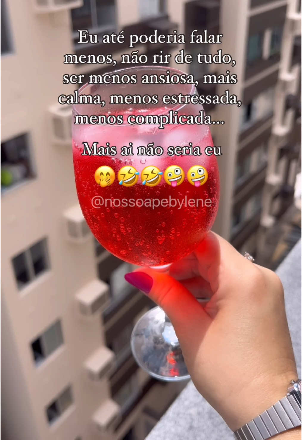 Não seria eu… #menoscomplicada #estressada #sorrir #feliz 