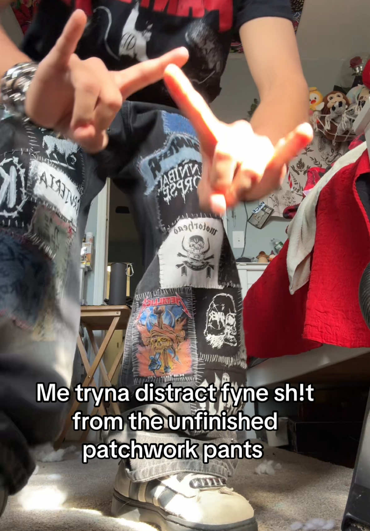 #f #fy #fyp #foryoupage #clothes #customeclothes #punk #emo #baggy #style #alternative #alt #patches #crust #punktok 