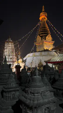 Swoyambhunath Temple 🙏🙏 #fyp  #foryoupage #foryou #nightvibes  #nepal #ks7 #cr7 