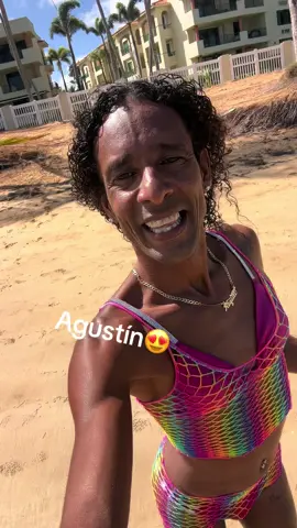 Agustín ya lo sabe mañana vienes conmigo de playita raquiti 😍