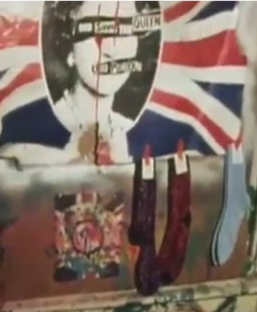 up your boulevaaaardddd #theclash #punkrock #edit #anarchyintheuk #sexpistos #foryour #fyp #likе #blowthisupforme #punk #thedamned #britain #thejam #sham69 #punk #alternative #70smusic #70spunk #vintage #viraledit  