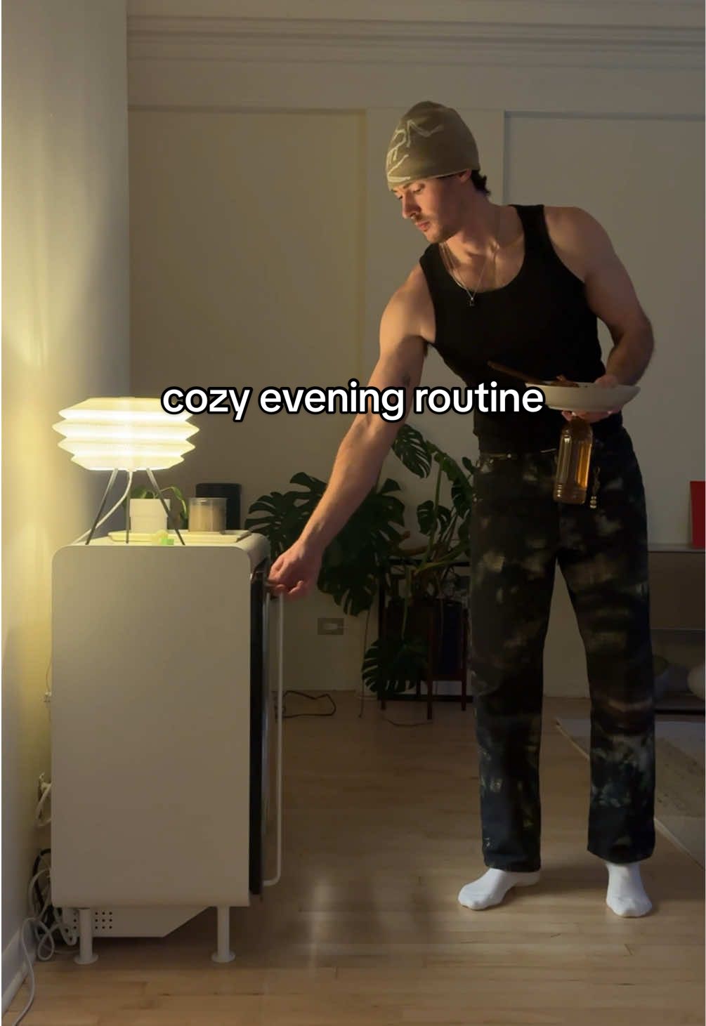 #AD cozy evening in with a quick workout and my go-to high protein meal (Korean BBQ-style Chicken from @Kevin’s Natural Foods ). love that you can prep Kevin’s in just five minutes, and it’s loaded with protein. perfect for post workout recovery Find Kevin’s in the refrigerated aisle near you!#KickOffWithKevins #KevinsNaturalFoodsPartner #Home #eveningvibes #eveningroutine #cozyathome #koreanfood #cooking 