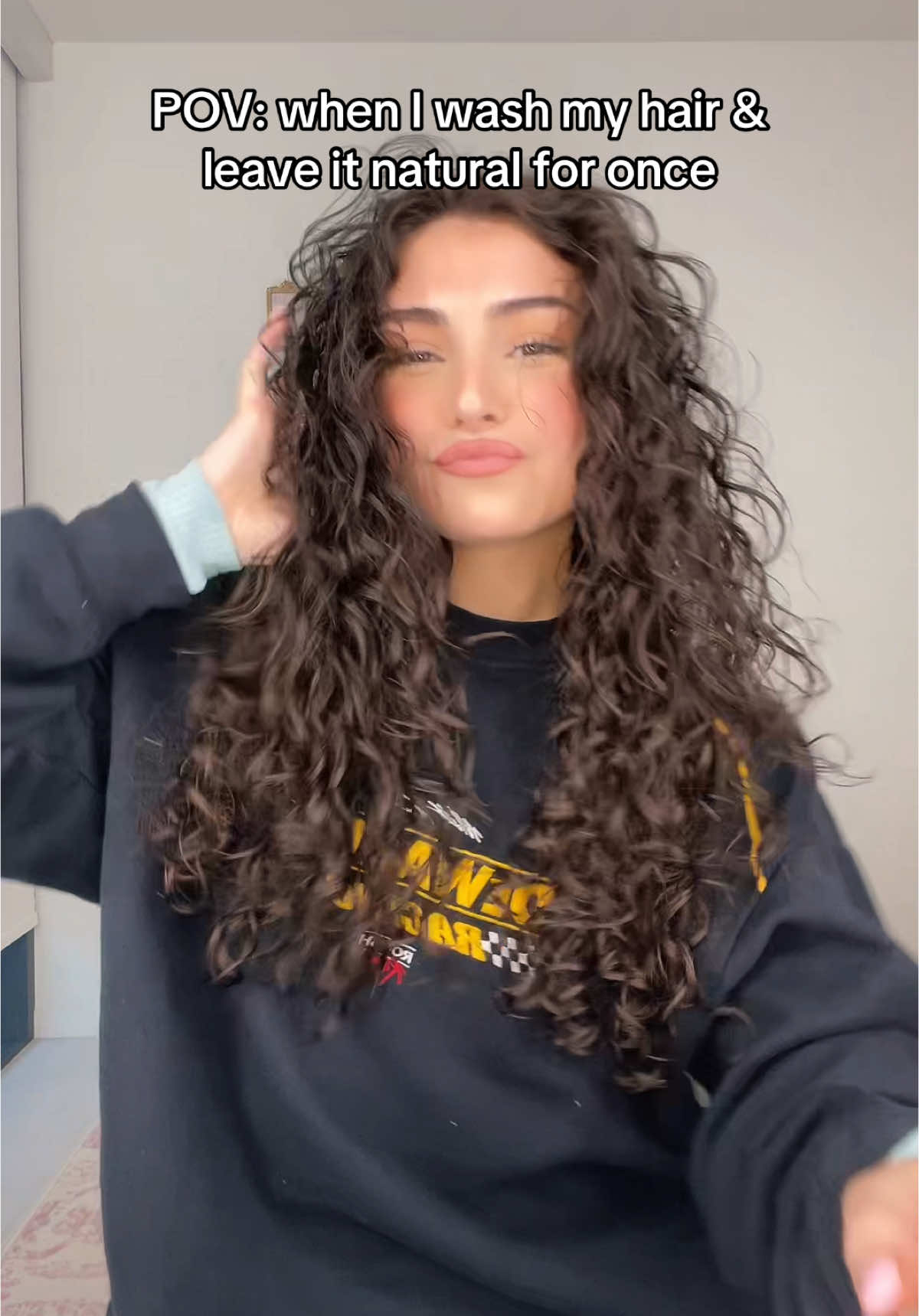 curly ASHHHH say helloooo👩🏻‍🦱👩🏻‍🦱