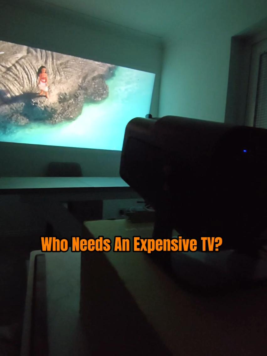 Projector  #projector #tv #projectors #films #tiktokmademebuyit 