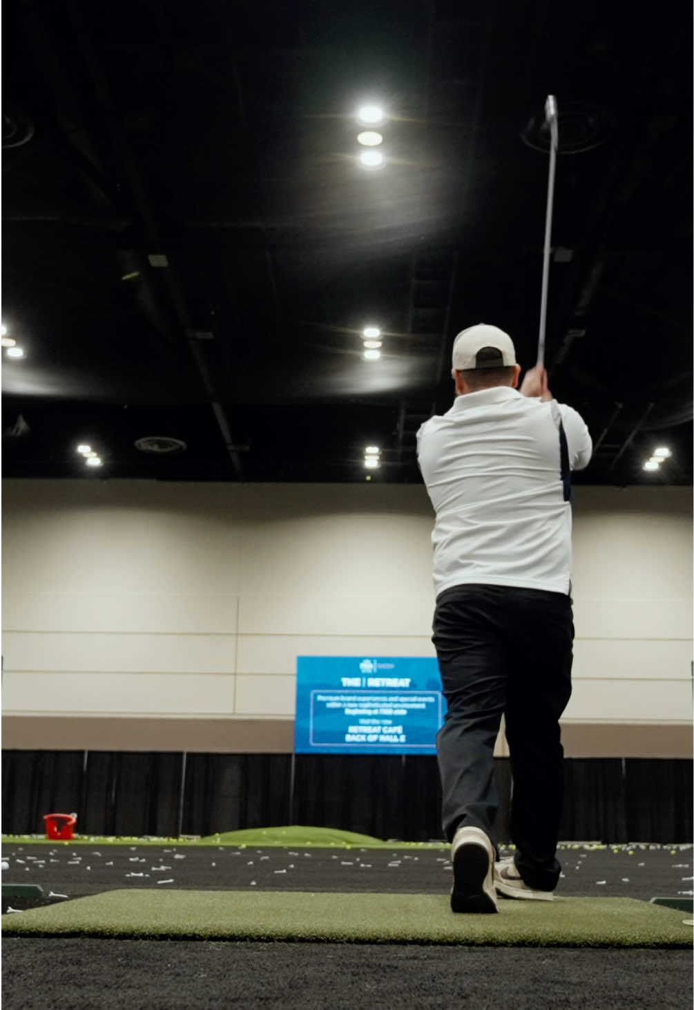 Hitting a 7i at the PGA SHOW 2025 #pga #pgashow #golf #golfexpo #golftiktok #playinggolf #letsgogolfing 