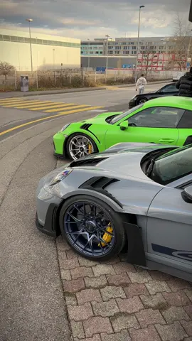 992x911#porsche #gt3rs #gt3 #porsche911 #porshegt3rs #fyp #foryou #viral 