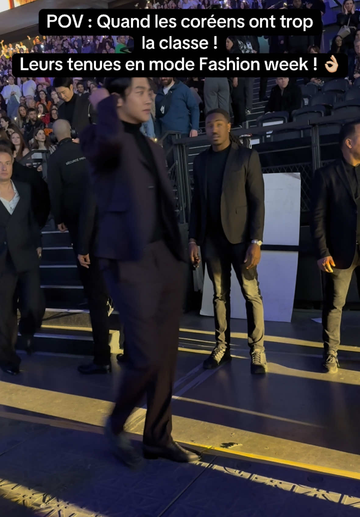 Les coréens sont tellement stylés , en mode Fashion week! #corea#coreedusud#fashion#fashionweek#look#coreenfashion#kdrama#kpop 