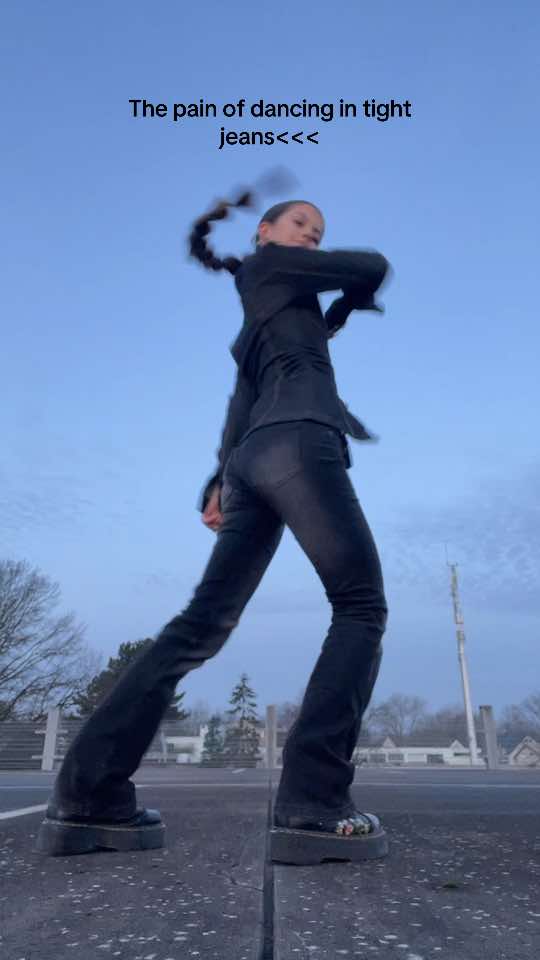 BEST GYAL💃 dc: @JhorelZapanta | @Blaiz Fayah #fyp #romania #🇷🇴 #romaniatiktok #dance #dancer #dc #dancers #realdancers #realdancing #fyfy #dancing #viralll #fy #viralvideos #zara #zaraoutfit #viralditiktok #foryouu #parkinglot #dancetrend #fashion #foryoupagee #pentrutine #fyfyfy #dancechallenge #blaizfayah #virallll #pourtoi  #bestgyal #outfit #outfits #perte #outfitinspo #black #brunette #bestgyalchallenge #blowthisup #jeans #allblack 