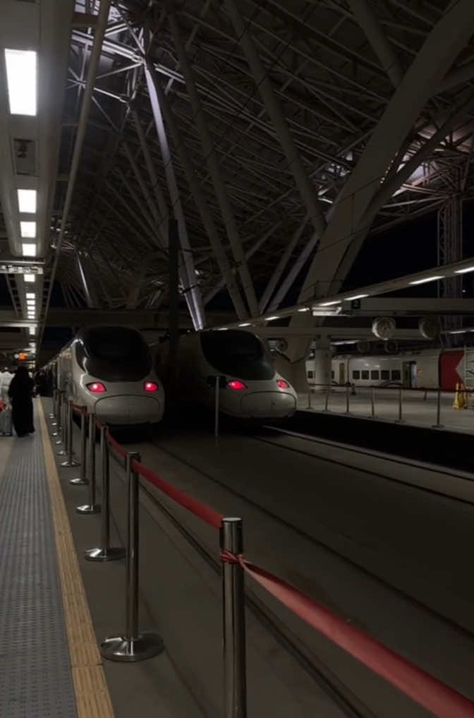 الهروب من ضجيج الحياه الى نعيم القلب🤍                             #اكسبلور #مكة #قطار_الحرمين #فلوقات_تيك_توك #fyp #explore 