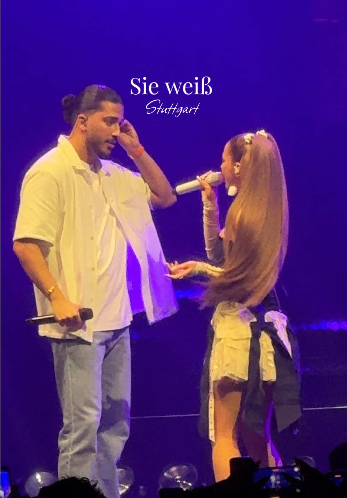 🎀 🐭 ✨ @Mero_428 @A Y L I V A🎙 #sieweiß #ayliva #mero #porschearena #stuttgart 