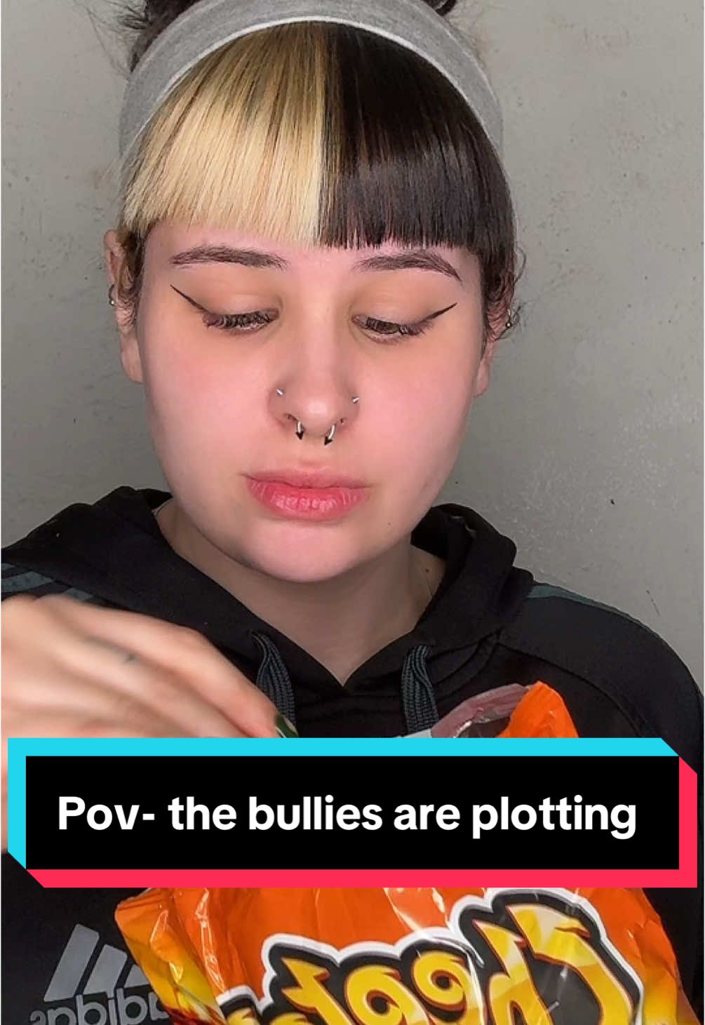 They planned to set the hot Cheeto girl & Sarah up. #pov #acting #childhoodtrauma #hotcheetogirl #pickme 