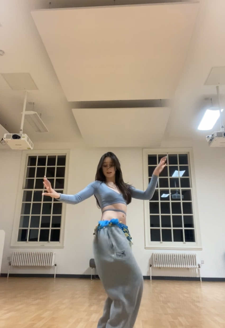 El Wawa Choreo by Myself and @Pearl 💋💋 #bellydance #bellydancing #dance #viral #foryou #fyp #hipscarves 