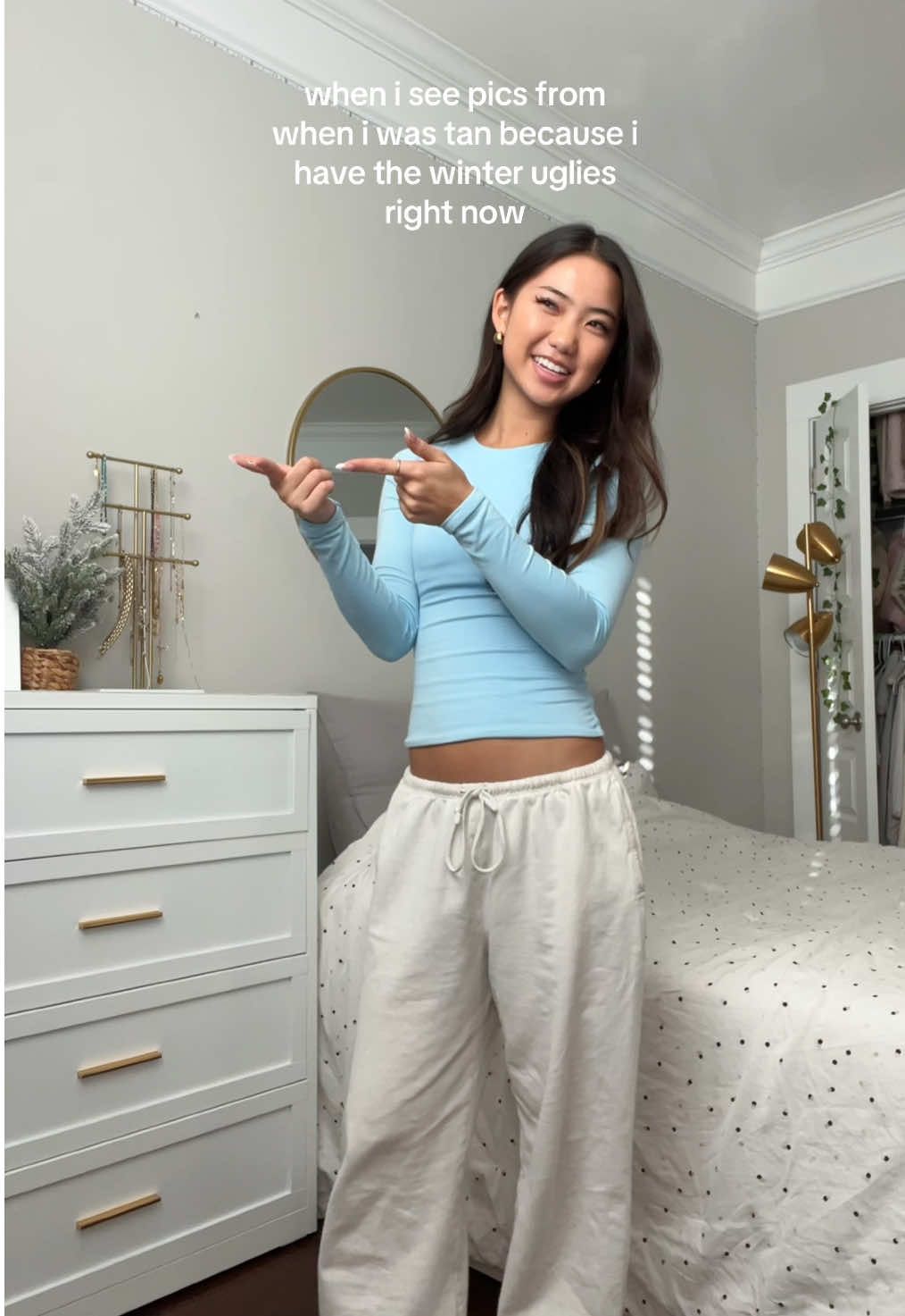 I didn’t even realize it back then 😫 #schooloutfit #relatable #Summer #tan #OOTD #trending #schoolfit #fyp #winter #winteruglies 
