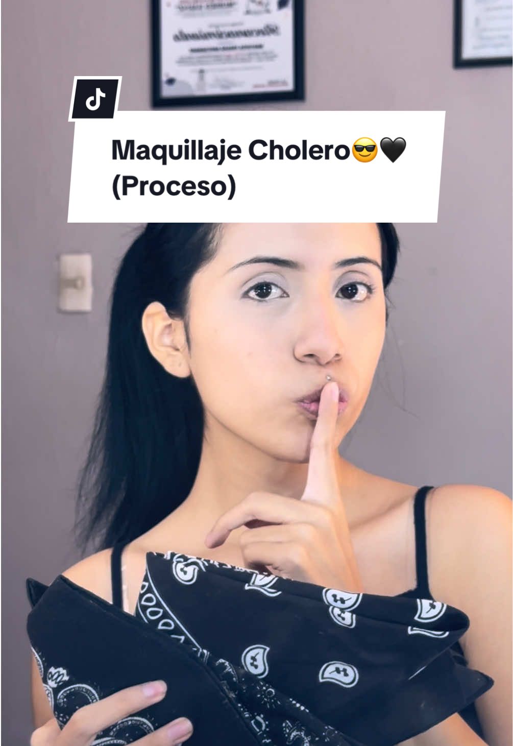 Maquillaje CHOLERA😎..no creerás lo que me pasaba😭