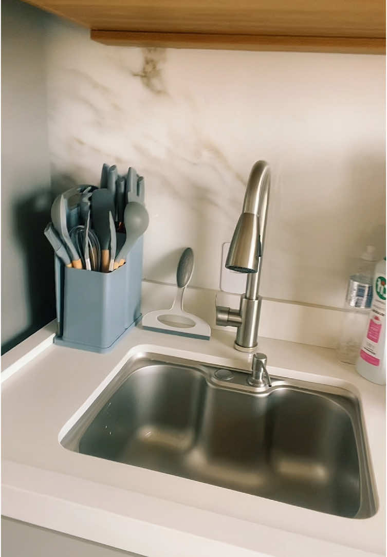 Vlog de Rotina Lavando a louça comigo 🫧🧼✨🏠#fouryou #limpezadacasa #donasdecasaapoiamdonadecasa 